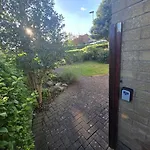 Lovely 3 Bedroom House 5 Minutes M6 Or *