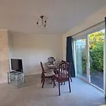 Lovely 3 Bedroom House 5 Minutes M6 Or Lejlighed *