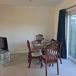 Lovely 3 Bedroom House 5 Minutes M6 Or Lejlighed *