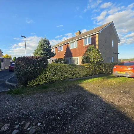 Apartman Lovely 3 Bedroom House 5 Minutes M6 Or *